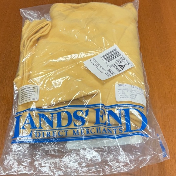 Lands' End Made in USA 100% cotton long-sleeved turtleneck - Picture 6 of 7